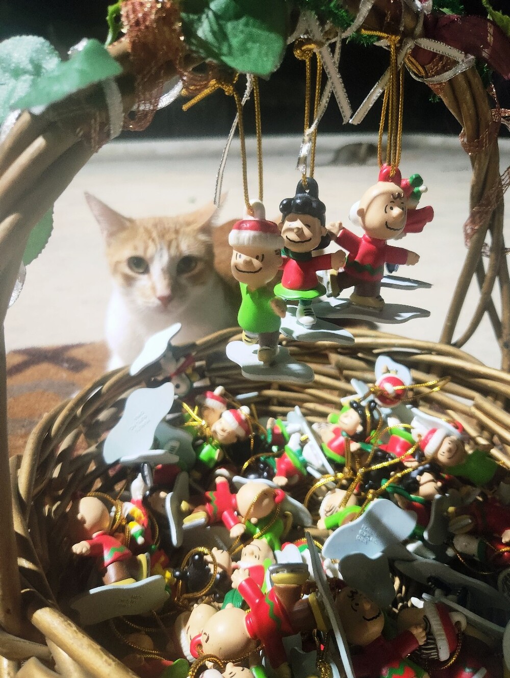 Peanuts Snoopy Ornaments Set Of 4